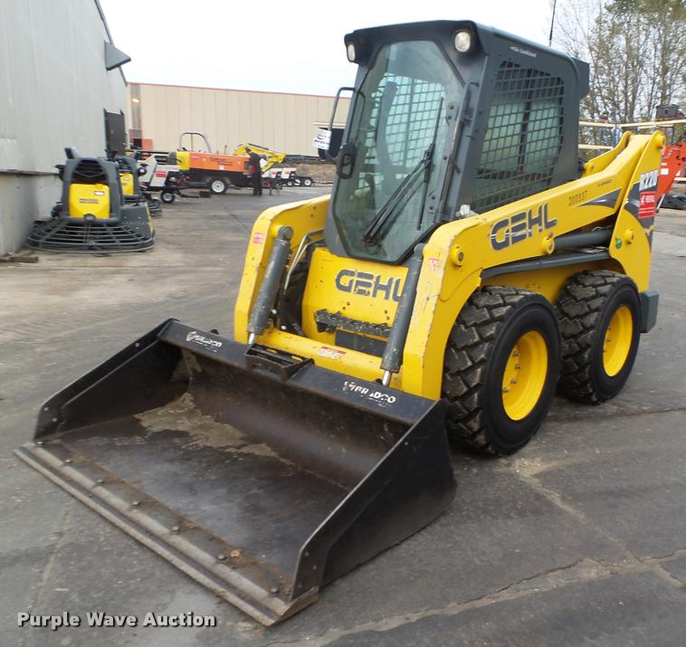 image for item K2453 2013 Gehl R220 skid steer