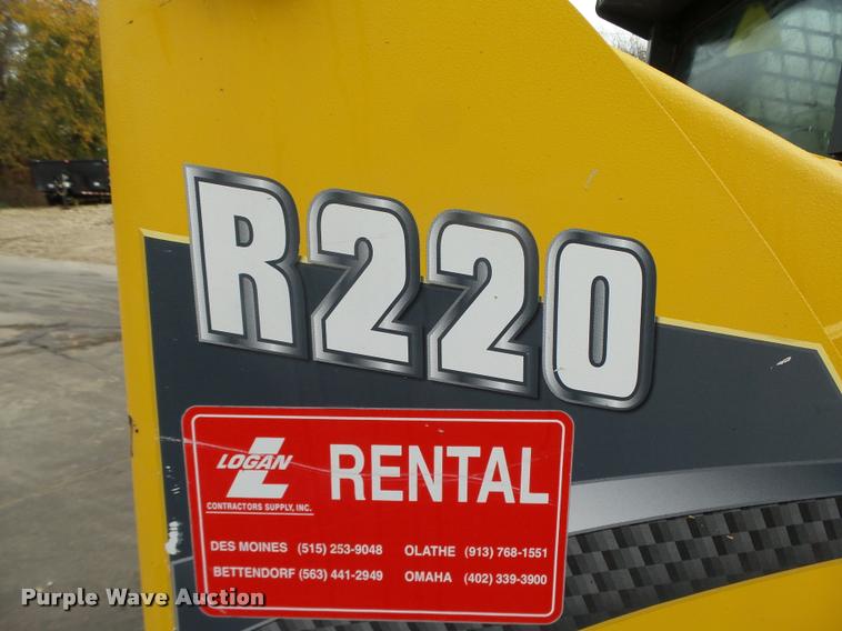 image for item K2453 2013 Gehl R220 skid steer