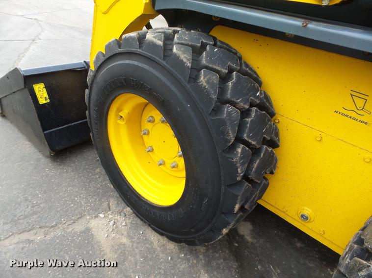 image for item K2453 2013 Gehl R220 skid steer