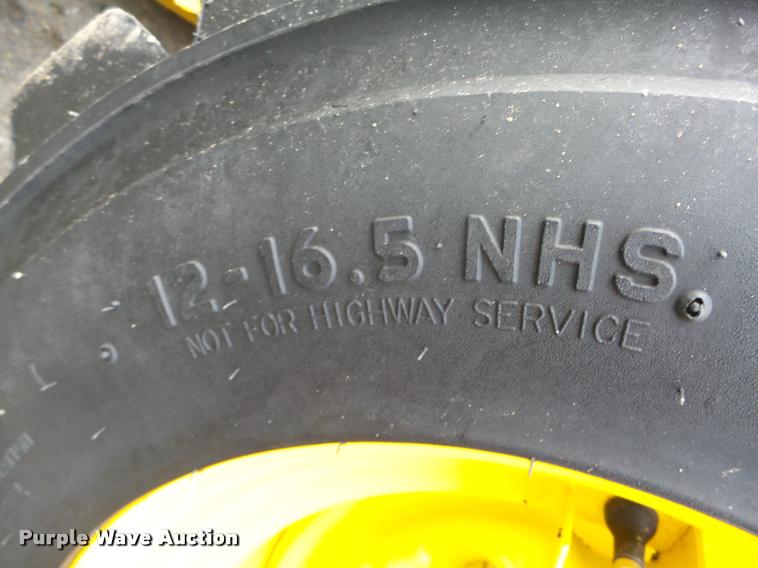 image for item K2453 2013 Gehl R220 skid steer