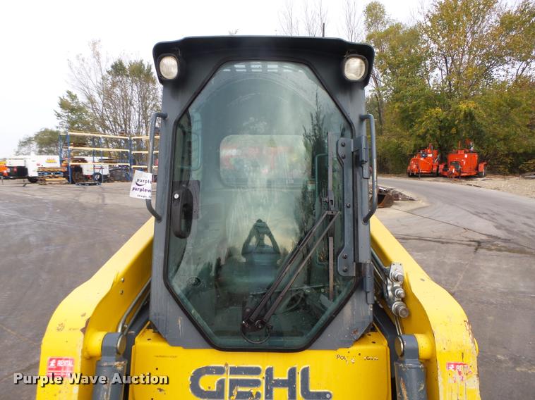 image for item K2453 2013 Gehl R220 skid steer