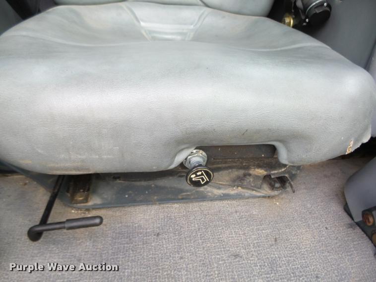 image for item K2453 2013 Gehl R220 skid steer