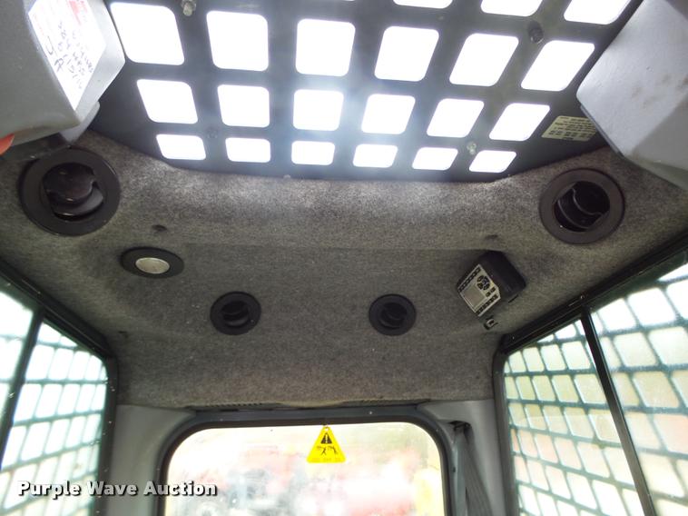 image for item K2453 2013 Gehl R220 skid steer