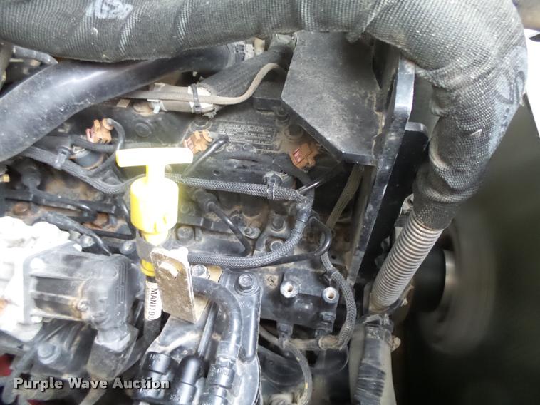 image for item K2453 2013 Gehl R220 skid steer