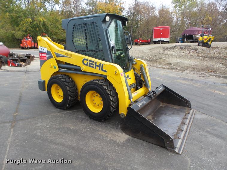 image for item K2453 2013 Gehl R220 skid steer