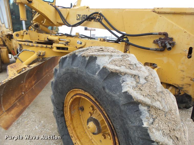 image for item K5595 1995 Champion 720A motor grader