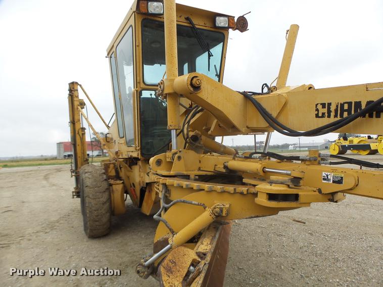 image for item K5595 1995 Champion 720A motor grader