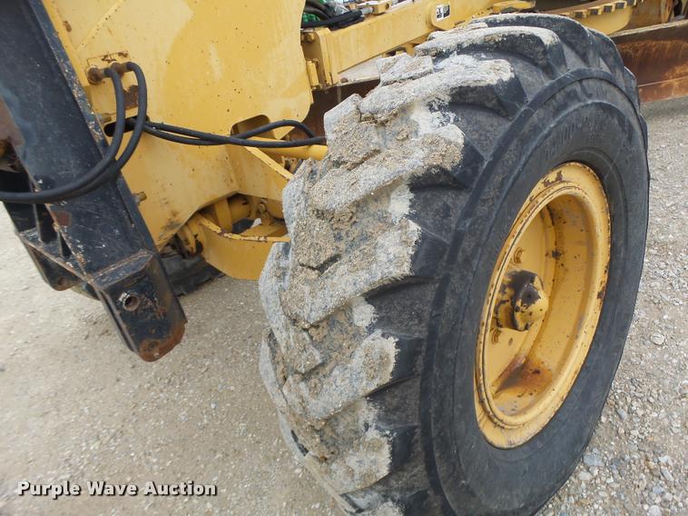 image for item K5595 1995 Champion 720A motor grader