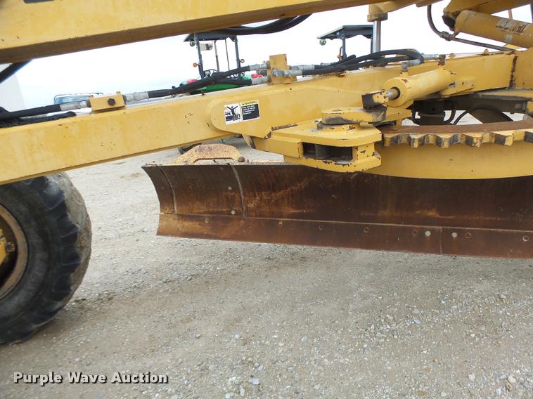 image for item K5595 1995 Champion 720A motor grader