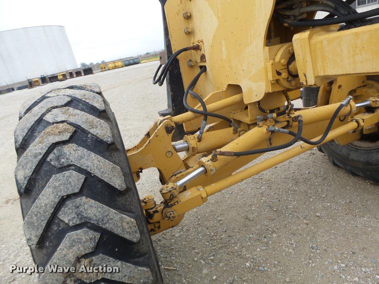 image for item K5595 1995 Champion 720A motor grader