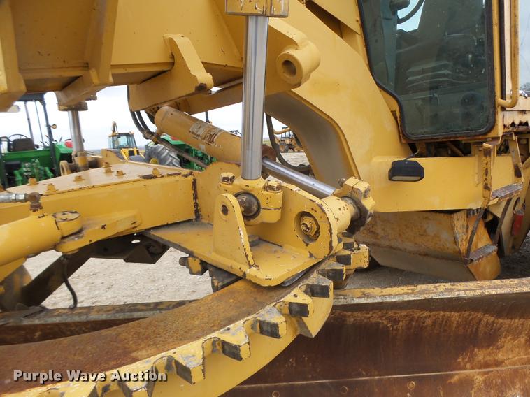 image for item K5595 1995 Champion 720A motor grader