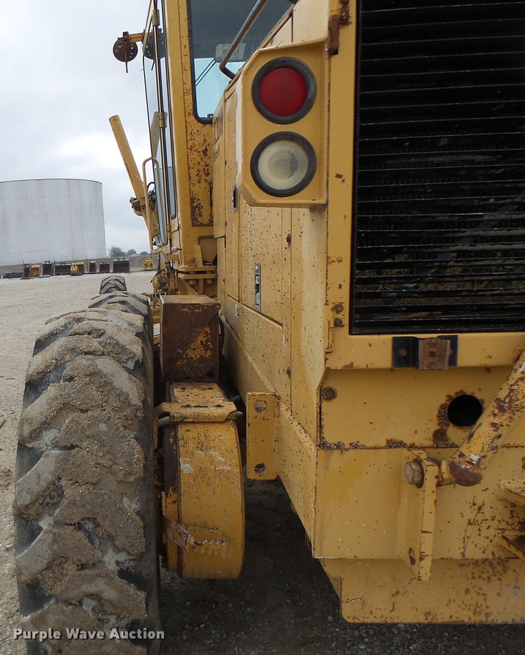 image for item K5595 1995 Champion 720A motor grader