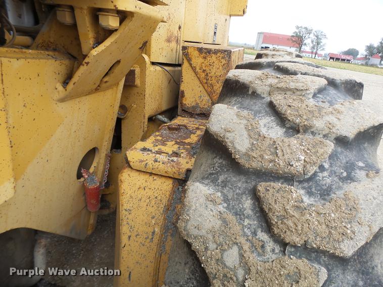 image for item K5595 1995 Champion 720A motor grader