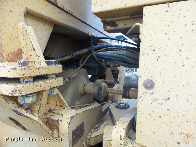 image for item K5595 1995 Champion 720A motor grader