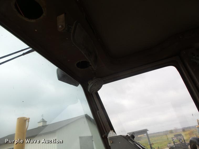 image for item K5595 1995 Champion 720A motor grader