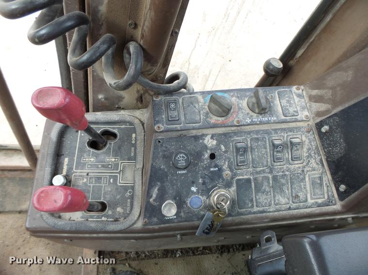 image for item K5595 1995 Champion 720A motor grader