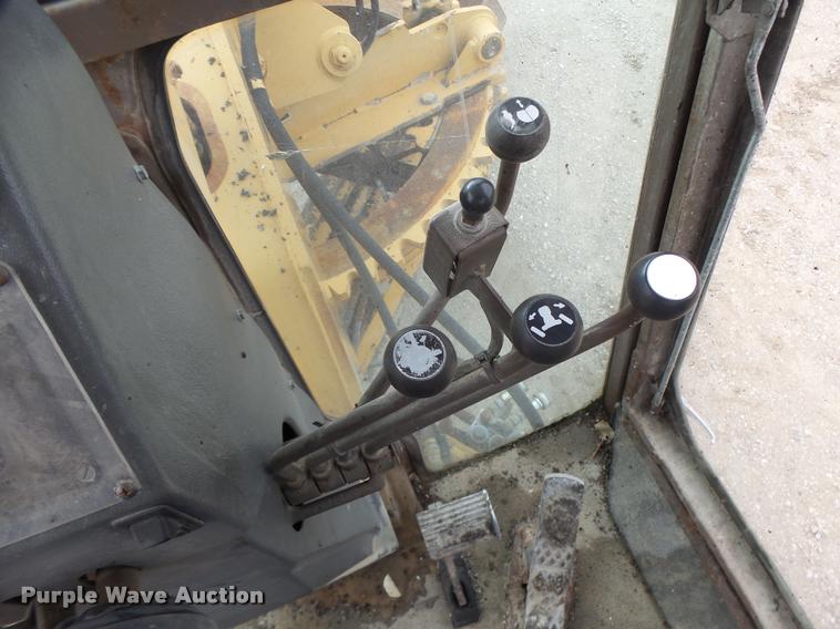 image for item K5595 1995 Champion 720A motor grader