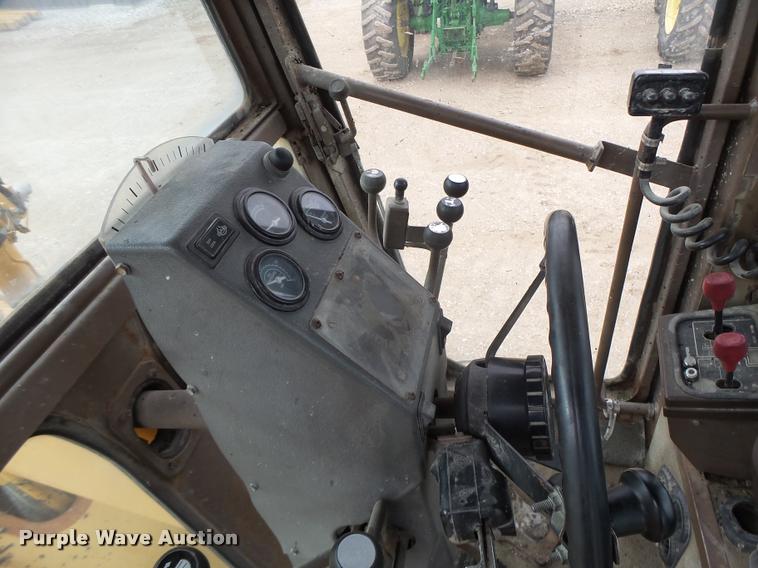 image for item K5595 1995 Champion 720A motor grader