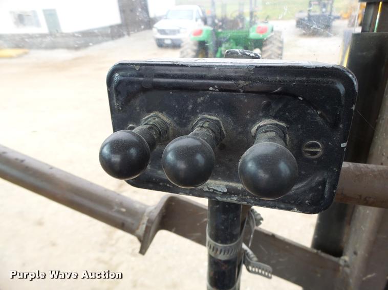 image for item K5595 1995 Champion 720A motor grader