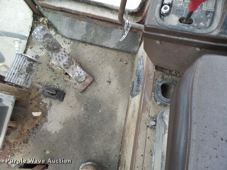 image for item K5595 1995 Champion 720A motor grader