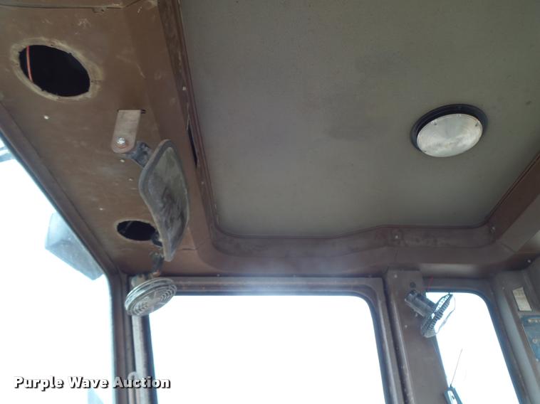 image for item K5595 1995 Champion 720A motor grader