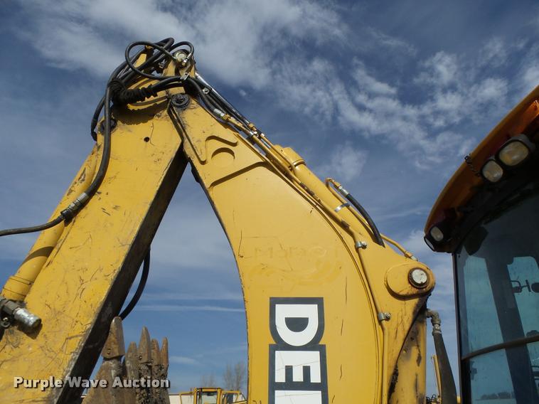 image for item K5603 2003 John Deere 410G backhoe