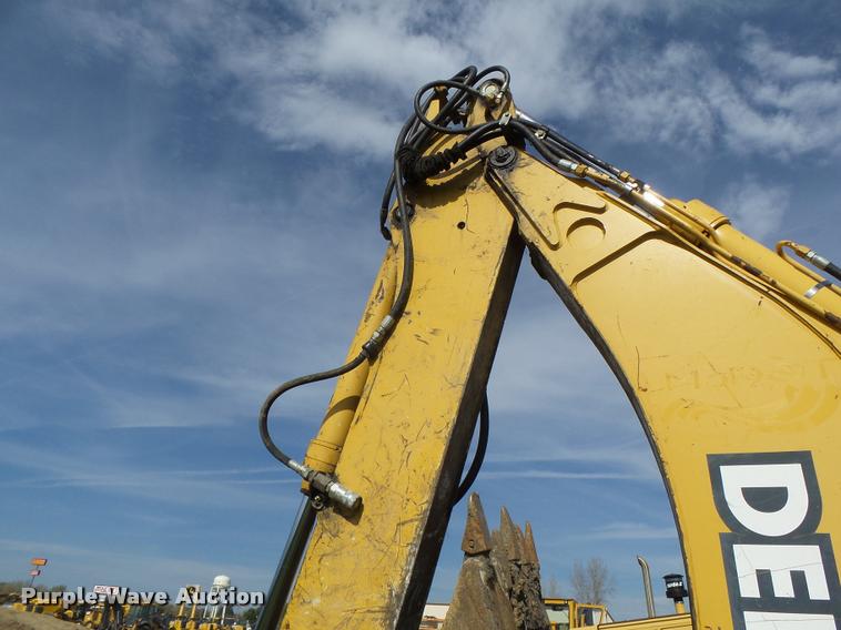 image for item K5603 2003 John Deere 410G backhoe