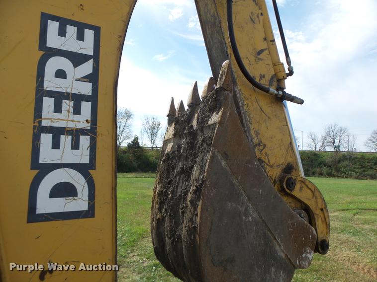 image for item K5603 2003 John Deere 410G backhoe