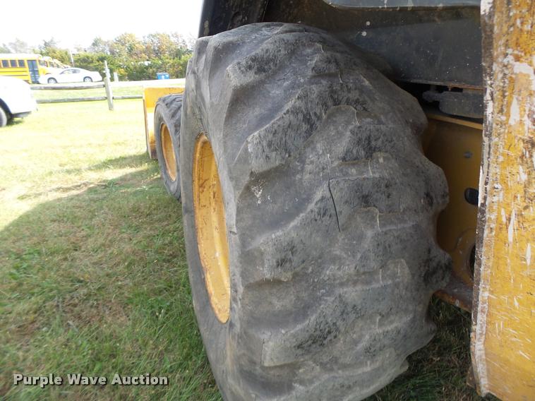 image for item K5603 2003 John Deere 410G backhoe