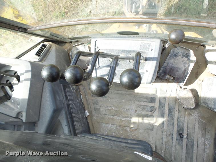 image for item K5603 2003 John Deere 410G backhoe