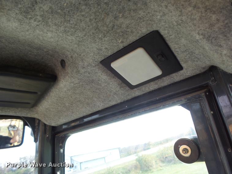 image for item K5603 2003 John Deere 410G backhoe