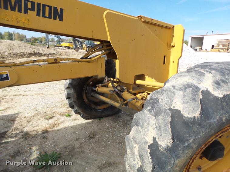 image for item K5604 1993 Champion 720A Series III motor grader