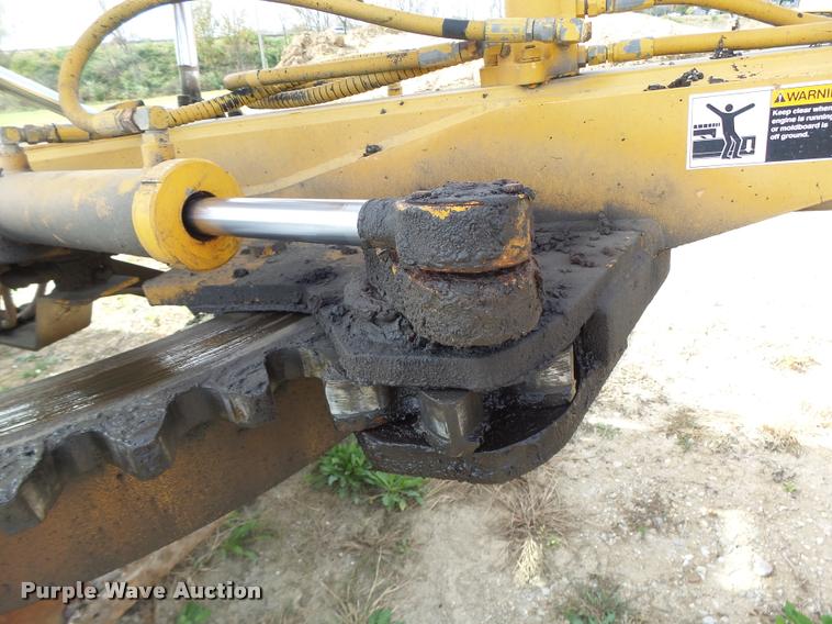 image for item K5604 1993 Champion 720A Series III motor grader