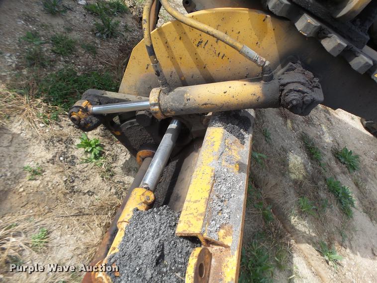 image for item K5604 1993 Champion 720A Series III motor grader