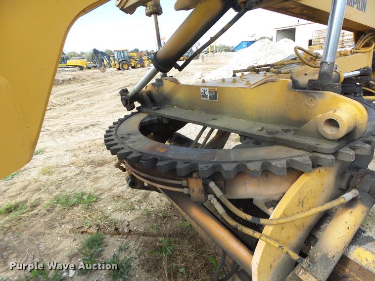 image for item K5604 1993 Champion 720A Series III motor grader