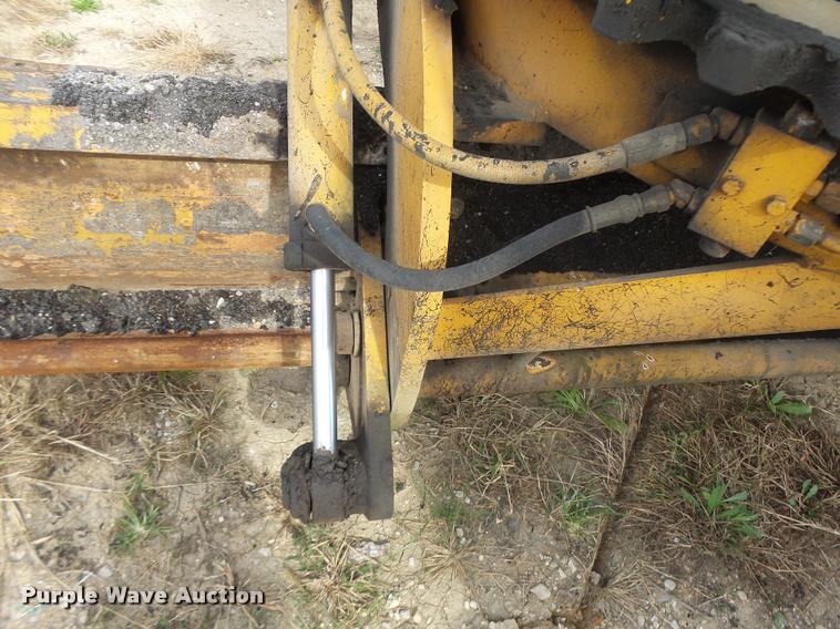 image for item K5604 1993 Champion 720A Series III motor grader