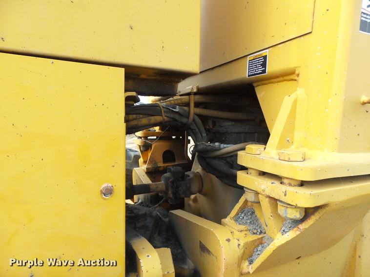 image for item K5604 1993 Champion 720A Series III motor grader