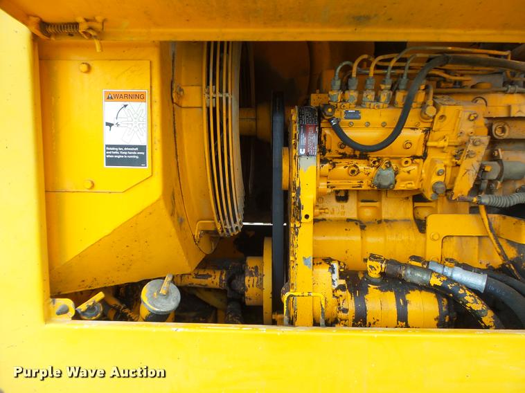 image for item K5604 1993 Champion 720A Series III motor grader