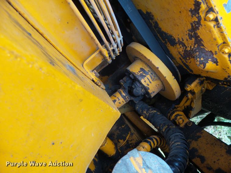 image for item K5604 1993 Champion 720A Series III motor grader