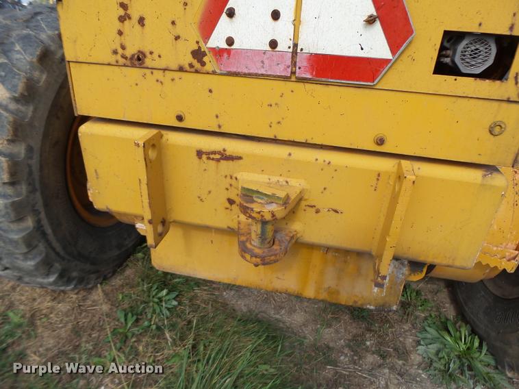 image for item K5604 1993 Champion 720A Series III motor grader