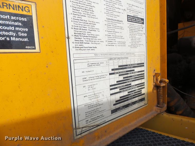 image for item K5604 1993 Champion 720A Series III motor grader