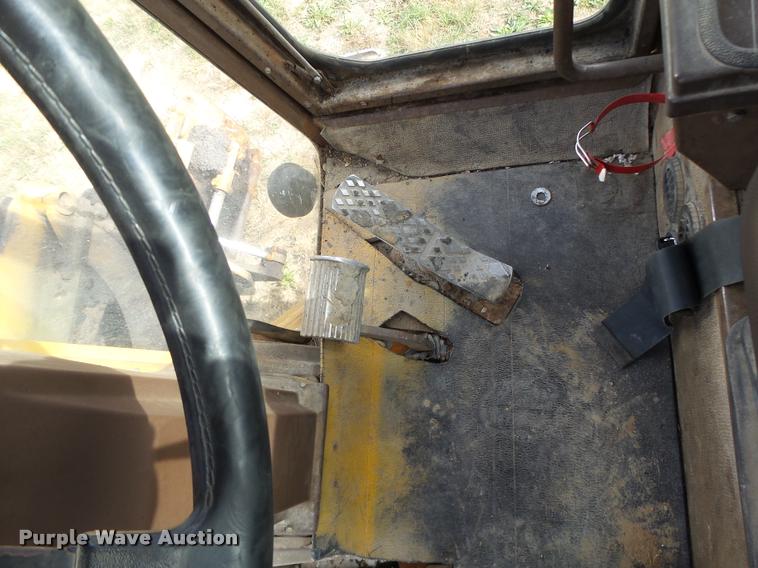 image for item K5604 1993 Champion 720A Series III motor grader