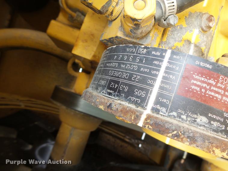 image for item K5605 1995 Champion 720A Series III motor grader