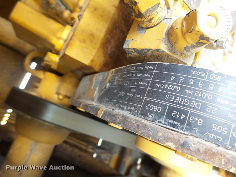 image for item K5605 1995 Champion 720A Series III motor grader