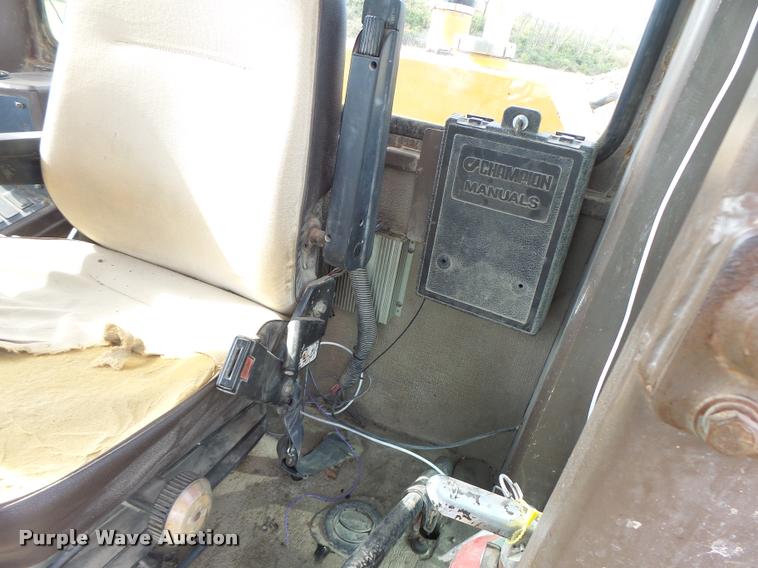 image for item K5605 1995 Champion 720A Series III motor grader