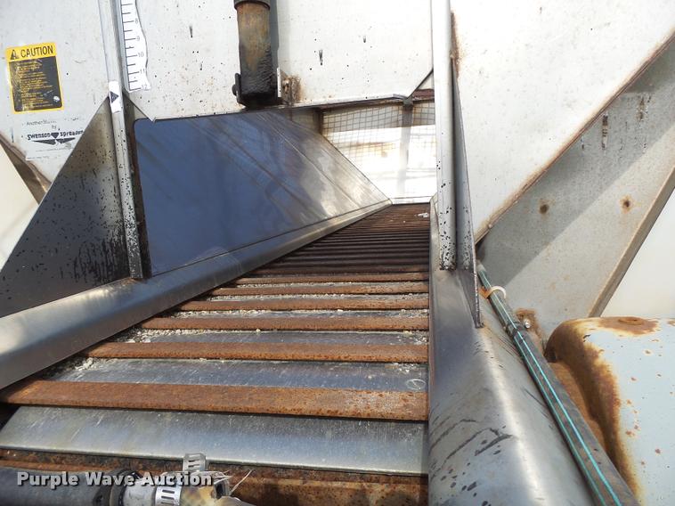 image for item K5606 1999 International 4900 flatbed truck