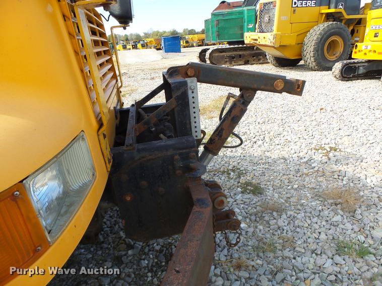 image for item K5606 1999 International 4900 flatbed truck