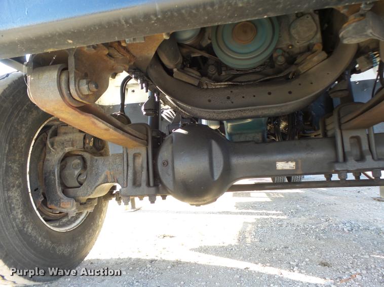 image for item K5612 2007 International 7300 bucket truck