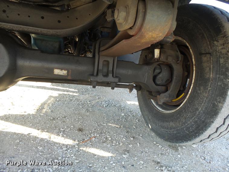 image for item K5612 2007 International 7300 bucket truck