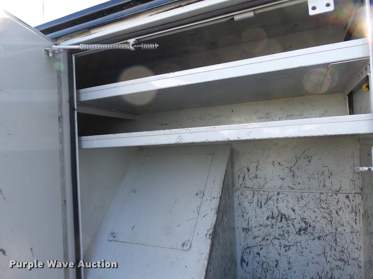 image for item K5612 2007 International 7300 bucket truck